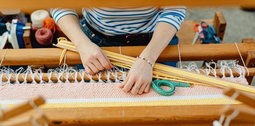 pexels-karola-g-6634704